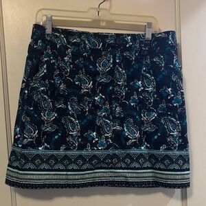croft & barrow 10 Stretch Black and Teal Paisley Mini Skort